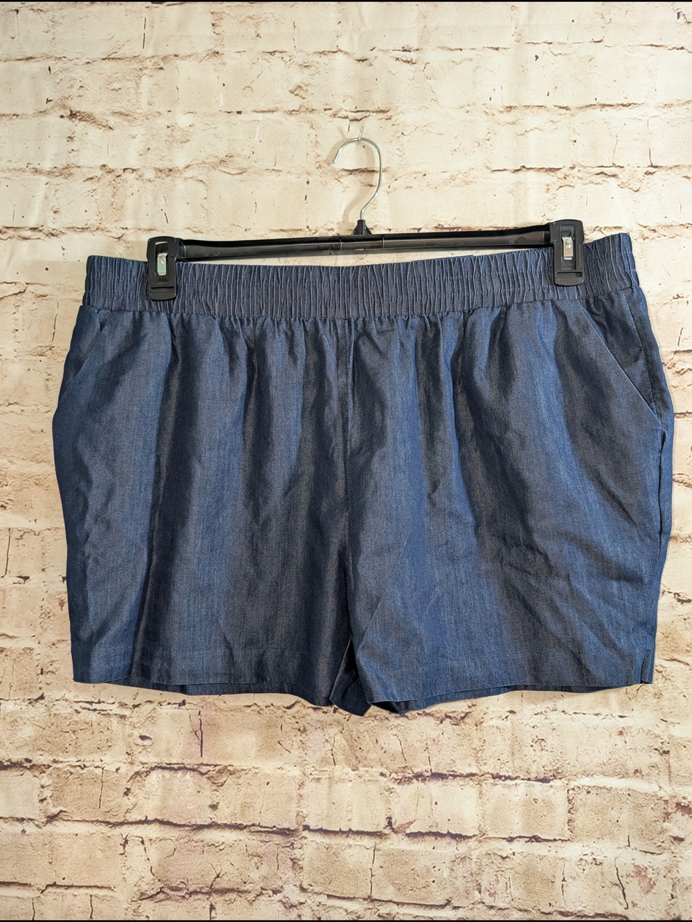 ~Apt. 9 Mid Rise Pull On Elastic Waist  Chambray Shorts XL Front Pockets